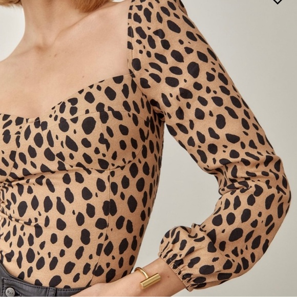 Reformation Reign Top in Bobcat print - Picture 2 of 8